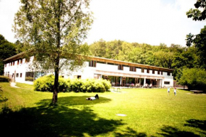 Гостиница Jugendherberge Possenhofen  Пёккинг